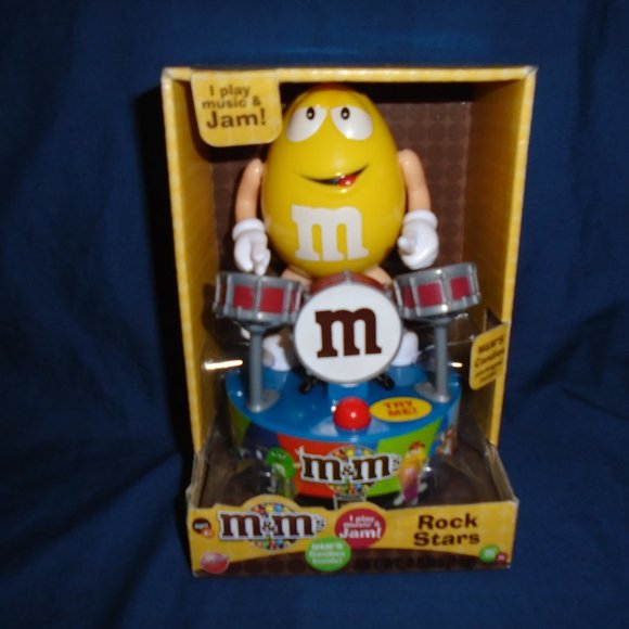 2016 Yellow M&Ms Rock Stars Drummer Drums Player Musical Collectible - Picture 1 of 5